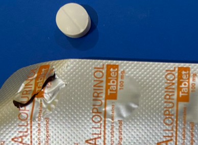 Allopurinol (100 mg)